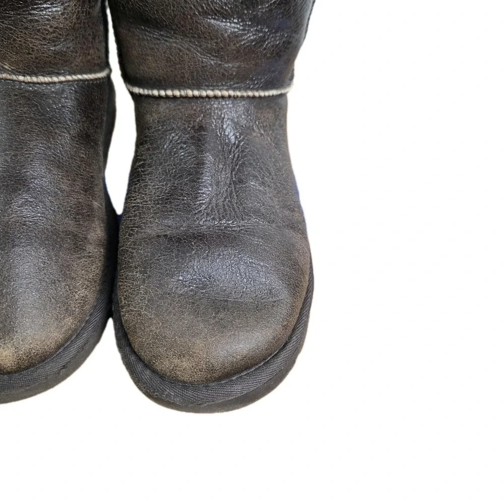 Uggs Tall Bomber 5804 Brown Leather Sheepskin‎ Lined Womens 6 Boots Warm Winter